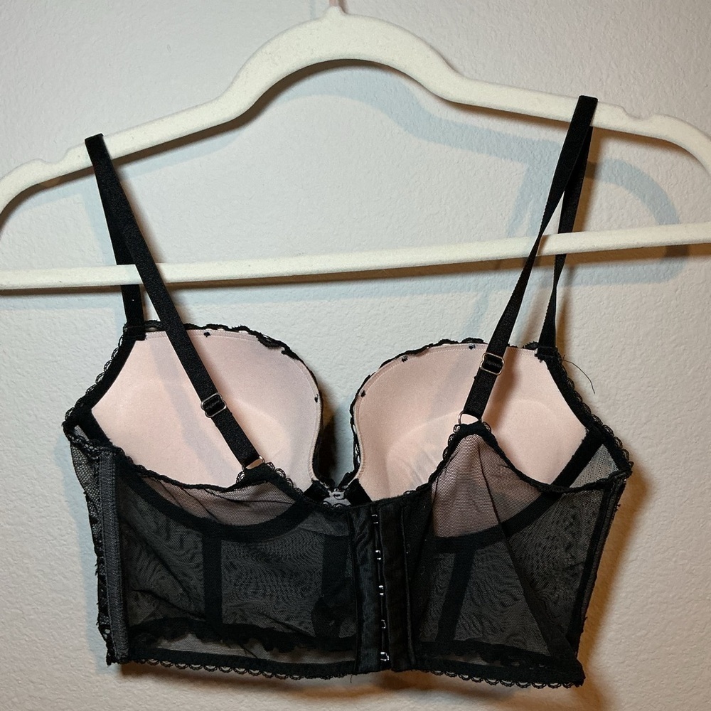 Victoria Secret Elegant Black Lace Bralette and panties set - Picture 4 of 6